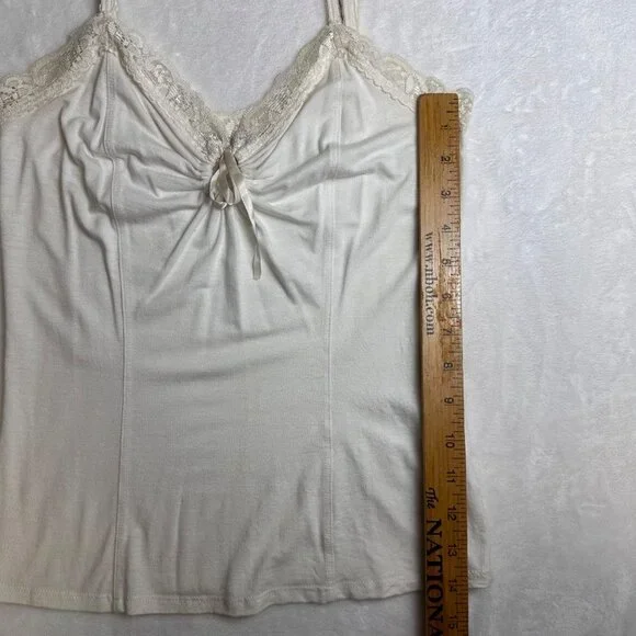 Guess Jeans Lace-Trimmed Ivory Camisole Top Vintage, Y2K, 90'S - Picture 4 of 10